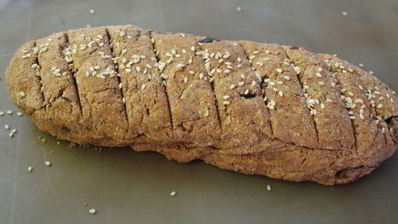 ржаной хлеб с маслинами и прованскими травами