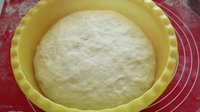 сдобный хлеб с узором