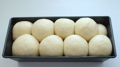 сдобный хлеб с узором