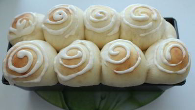 сдобный хлеб с узором