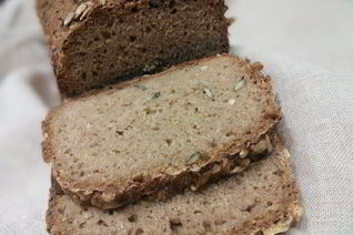 Цельнозерновой спельтовый хлеб на кефире