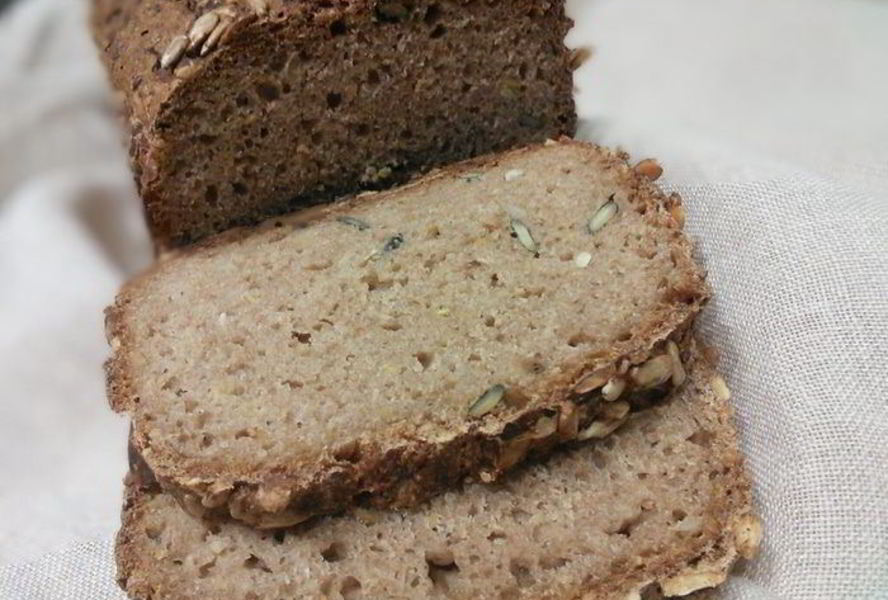 Цельнозерновой спельтовый хлеб на кефире