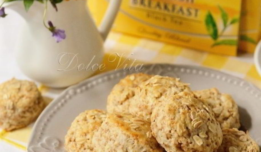 Рецепт цельнозерновых мини-сконов с овсяными хлопьями
