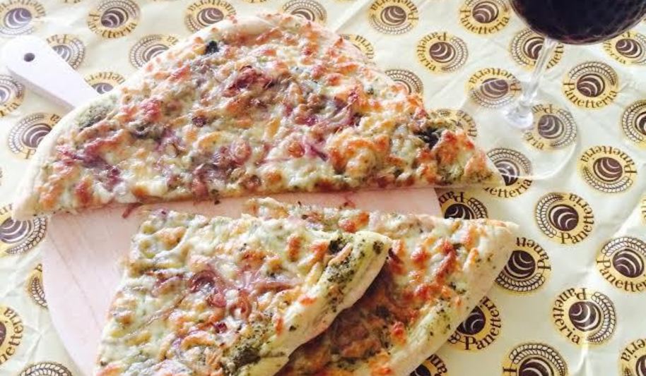 Рецепт закусочного хлеба с сулугуни