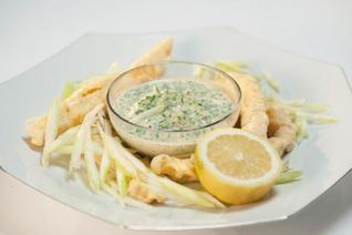 Хворост из трески и семги с огуречной райтой