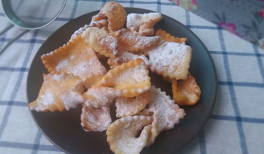 Рецепт хвороста на желтках