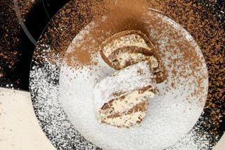 Кофейно-шоколадный рулет