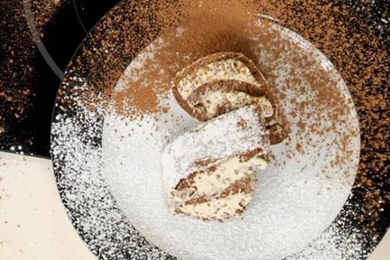 Кофейно-шоколадный рулет