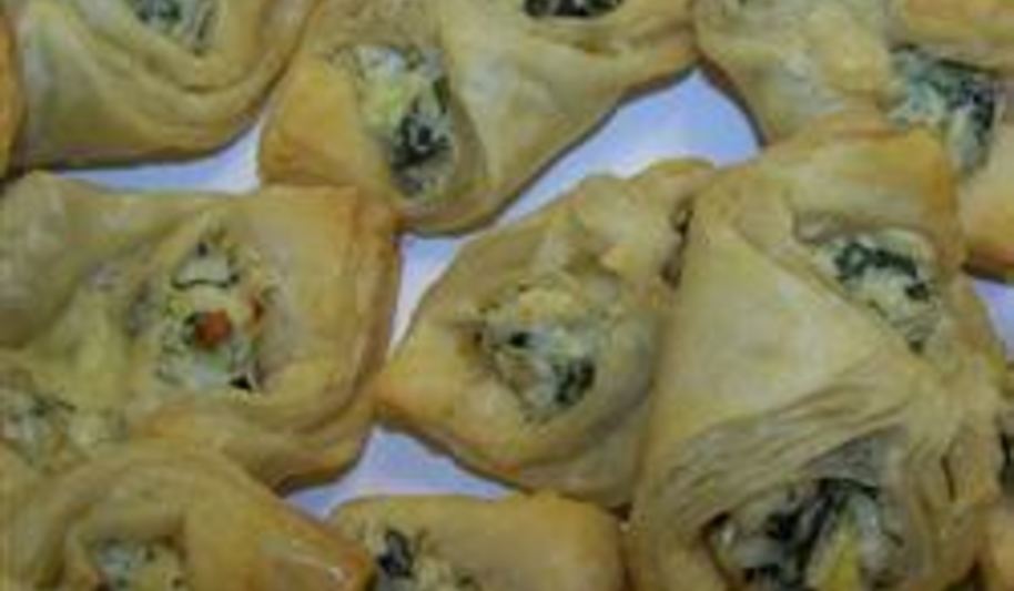 Рецепт конвертиков с артишоками и шпинатом