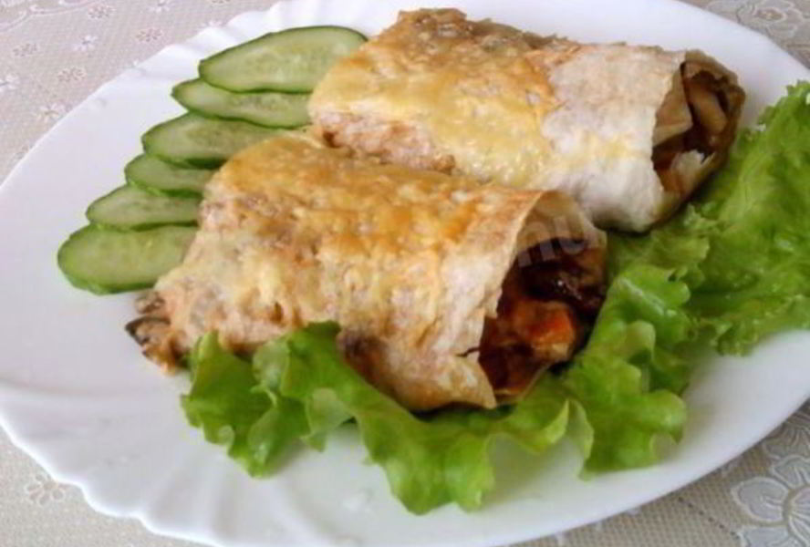 Фаршированный овощами лаваш в духовке