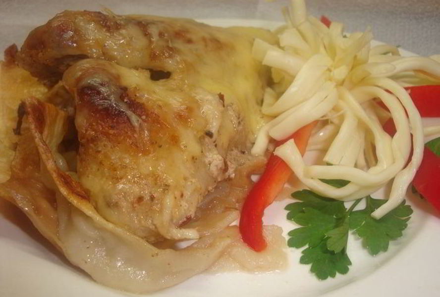 Курица на лаваше