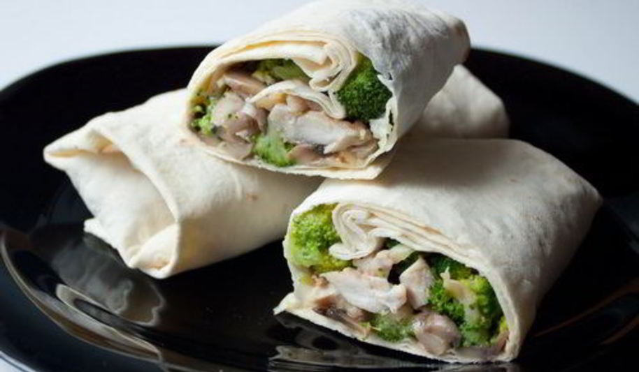 Рецепт курицы с брокколи в лаваше
