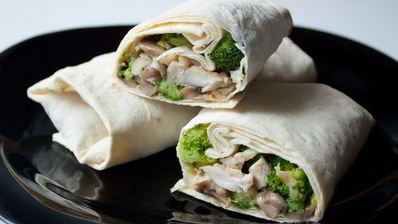 курица с брокколи в лаваше