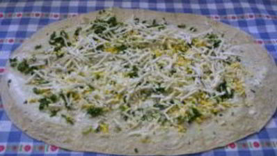 лаваш с брынзой и зеленью