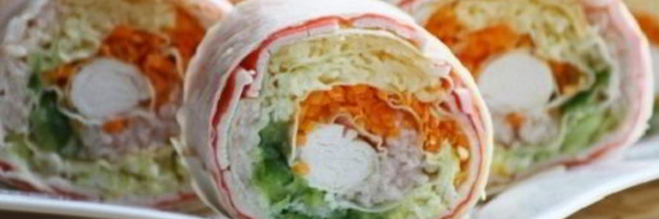 Лаваш с корейской морковкой и крабовыми палочками