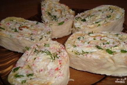 Лаваш с крабовыми палочками и сыром