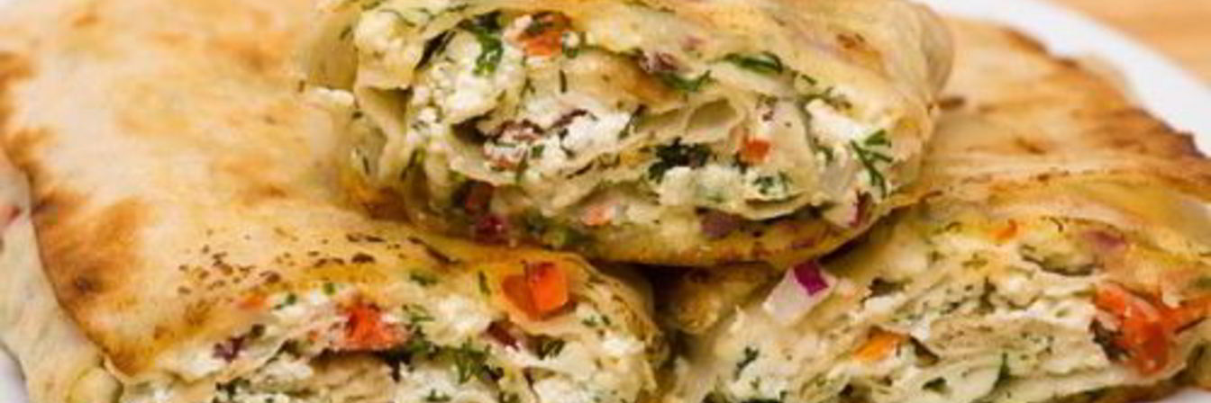 Лаваш с курицей, помидорами и сыром