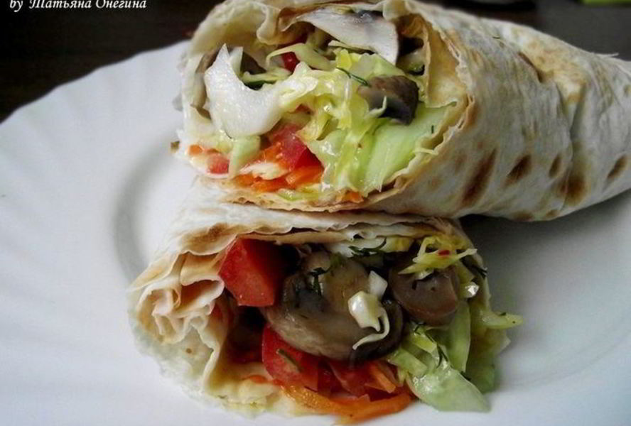 Лаваш с овощами на костре