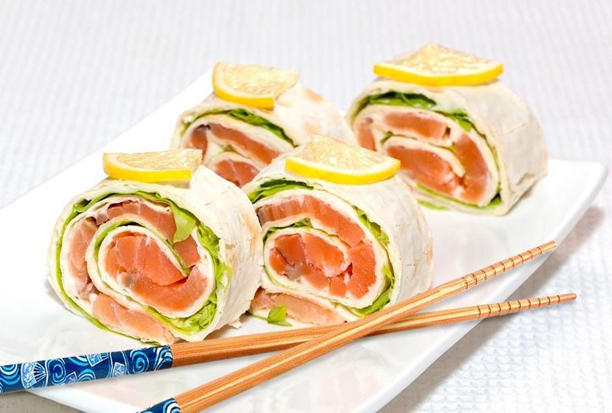 Лаваш с семгой и сливочным сыром