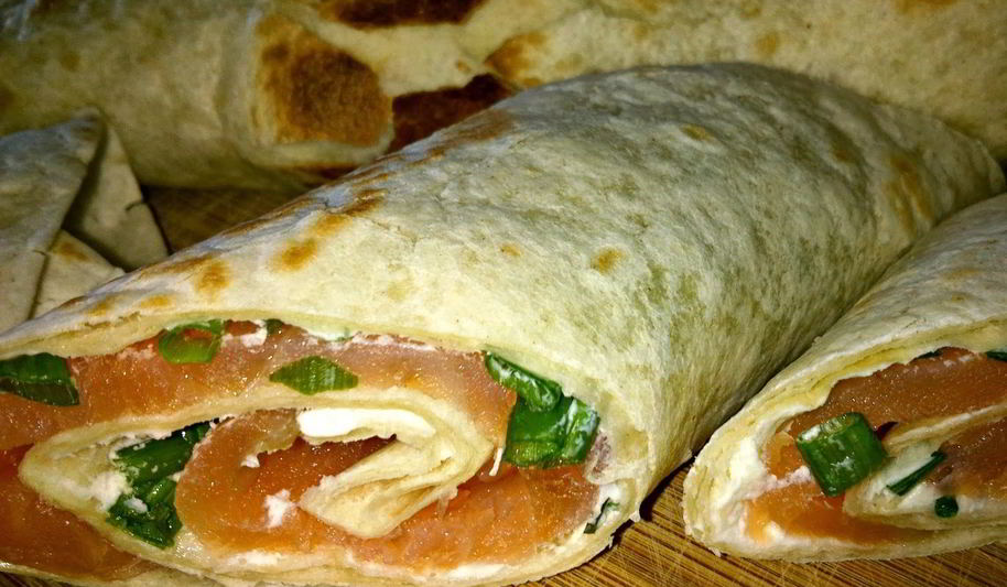 Рецепт лаваша с сыром и рыбой