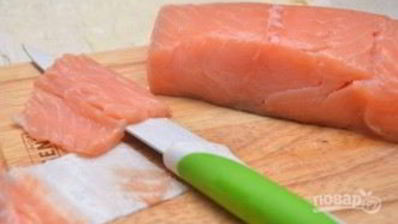 лаваш с сыром, и семгой, и зеленью