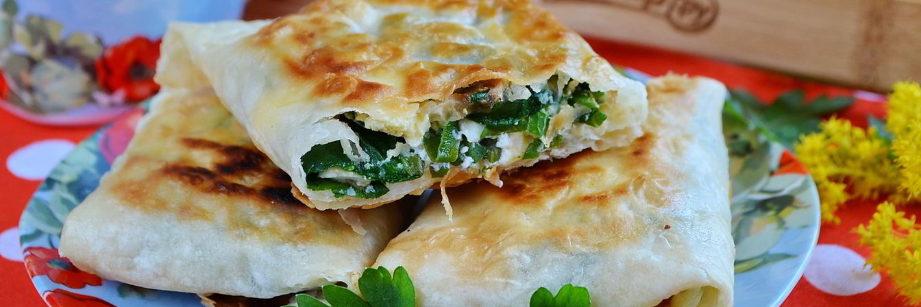 Лаваш с яйцом и шпинатом