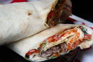 Рулетики из лаваша с мясом