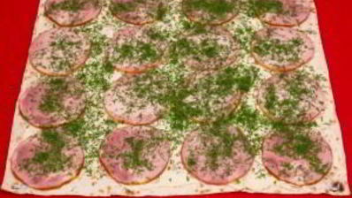 рулетики из лаваша с семгой и ветчиной