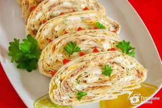 Рыбка в лаваше с сыром, чесноком и зеленью