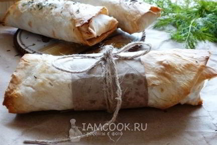 Сосиска в лаваше с сыром и огурчиком