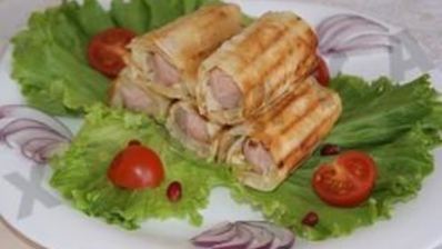 сосиски в лаваше с сыром и картошкой