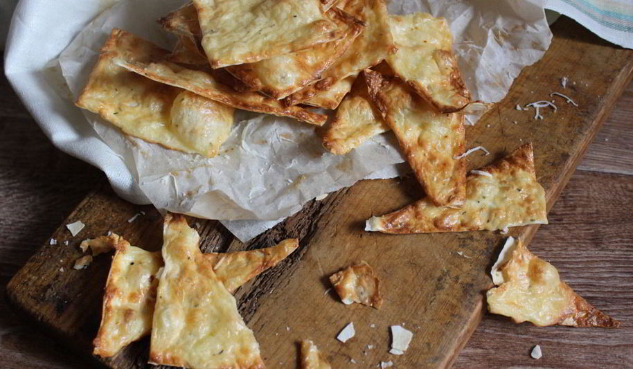 Рецепт сырных чипсов из лаваша