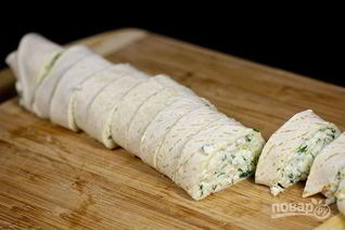 Тонкий лаваш с сыром