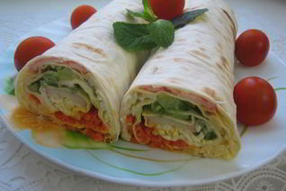 Цветной рулет из лаваша