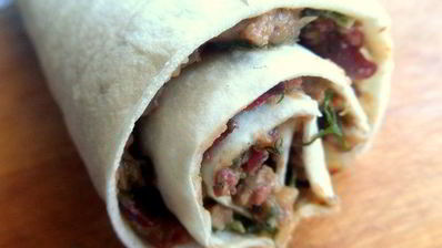 закуска из фасоли в лаваше сытная