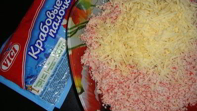 закуска из крабовых палочек в лаваше, обжаренная