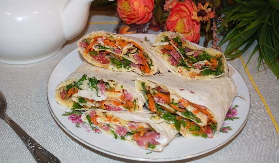 Рецепт закуски из лаваша с корейской морковкой