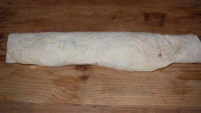 закуска из лаваша с корейской морковкой