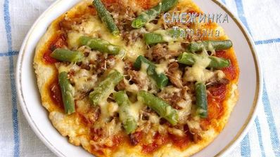 домашние творожные лепешки с мясом, овощами и сыром