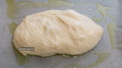 фокачча с чесноком и розмарином