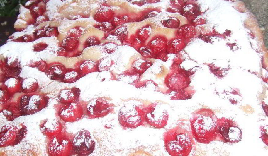 Рецепт фокаччи с вишней xxl