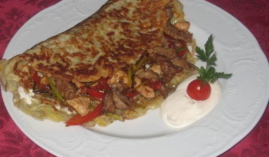Рецепт картофельной лепешки с мясом и овощами