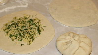 лепешки на кефире с сыром