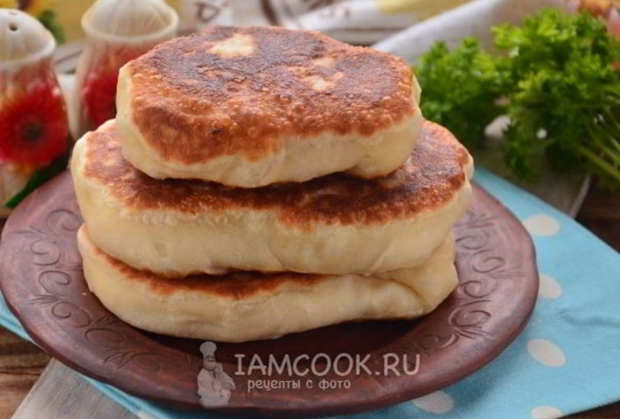 Лепешки с сыром и колбасой на кефире