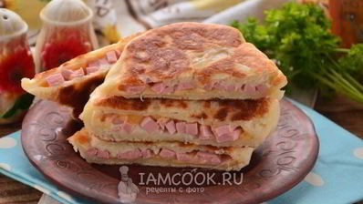 лепешки с сыром и колбасой на кефире