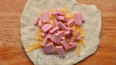 лепешки с сыром и колбасой на кефире