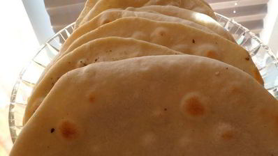 манаиш-лепешки с сыром и кунжутом, заатаром