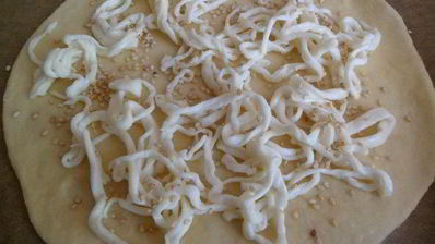 манаиш-лепешки с сыром и кунжутом, заатаром