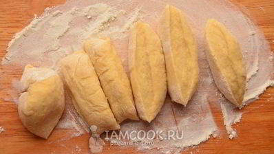 сметанные лепешки без дрожжей в духовке