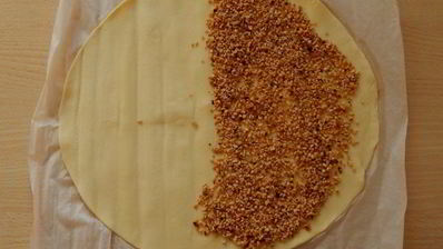 сырно-ореховая лепешка